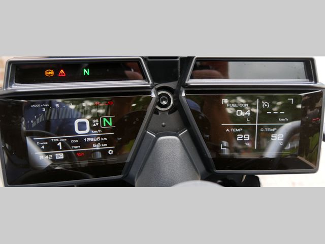 yamaha - tracer-9