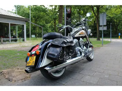 INDIAN MOTORCYCLE CHIEF CLASSIC – foto 4