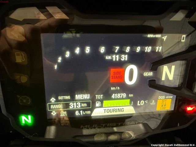 ducati - multistrada-1260-pikes-peak