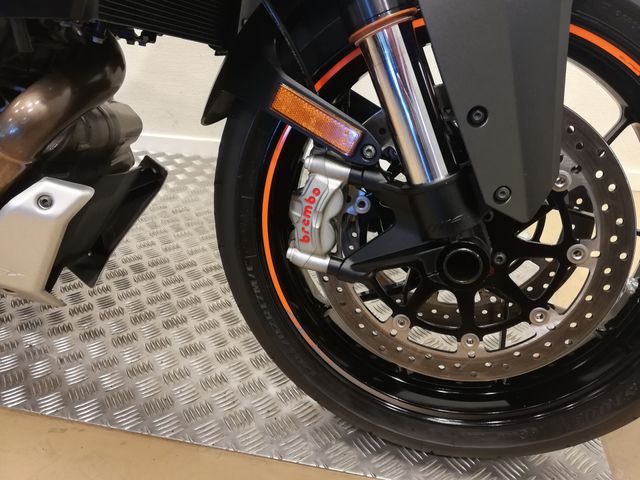 ktm - 1290-super-duke-gt