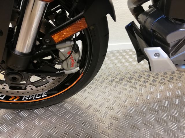 ktm - 1290-super-duke-gt