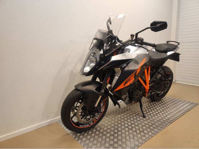 ktm - 1290-super-duke-gt