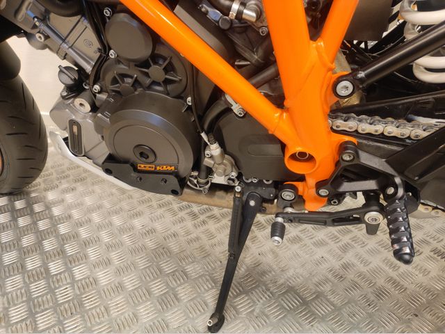 ktm - 1290-super-duke-gt