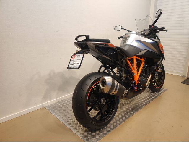 ktm - 1290-super-duke-gt