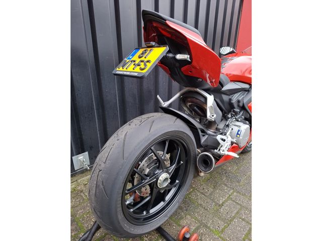 ducati - panigale-v2