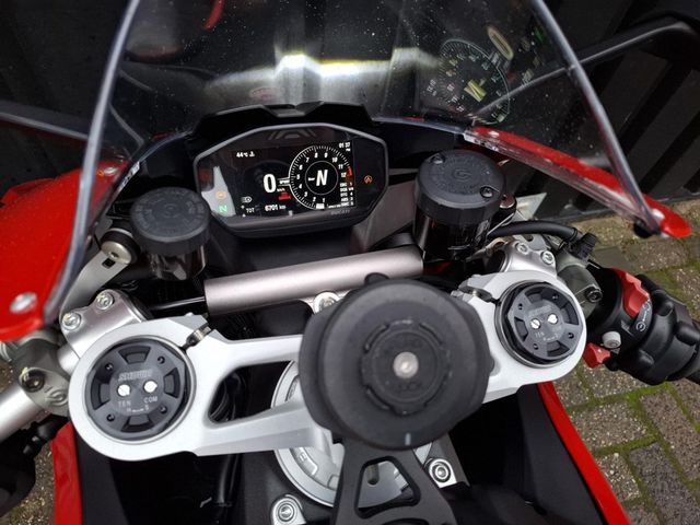 ducati - panigale-v2