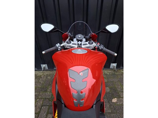 ducati - panigale-v2