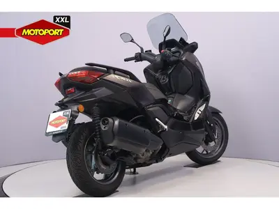 YAMAHA X MAX 300 TECH MAX – foto 3