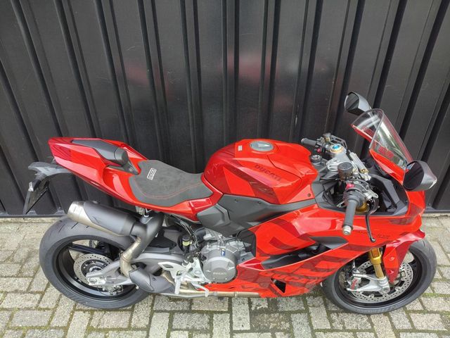 ducati - panigale-v2-mm93