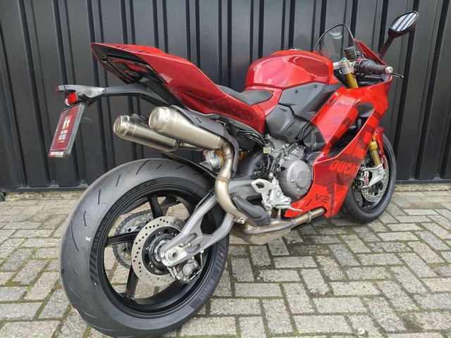 ducati - panigale-v2-mm93