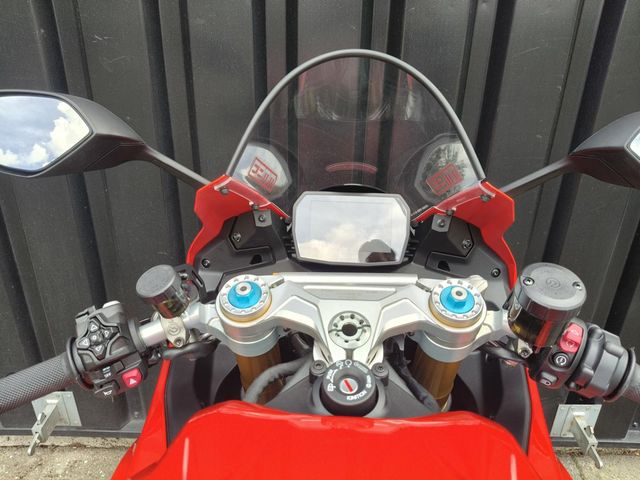 ducati - panigale-v2-mm93