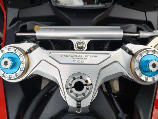 ducati - panigale-v2-mm93