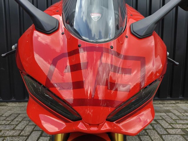 ducati - panigale-v2-mm93