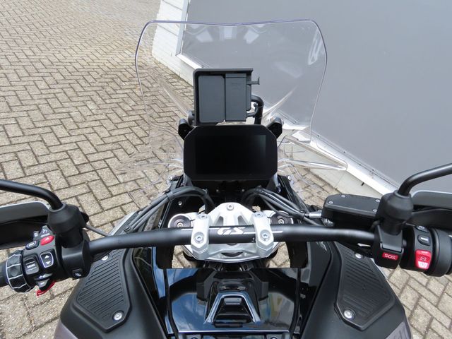 bmw - r-1300-gs-adventure
