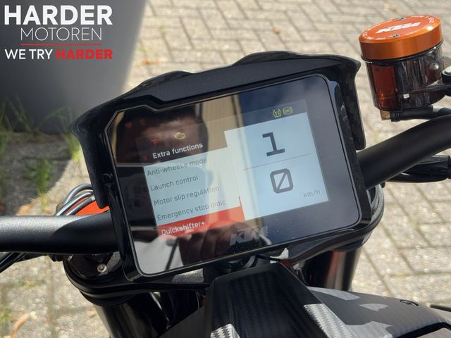 ktm - 1290-super-duke-r