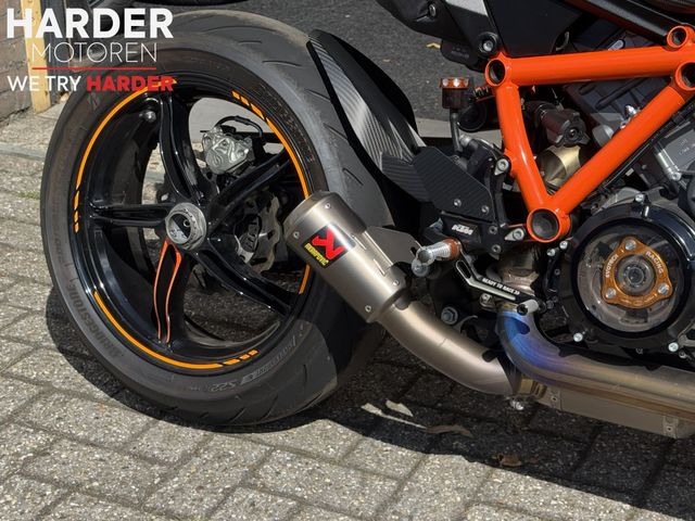 ktm - 1290-super-duke-r