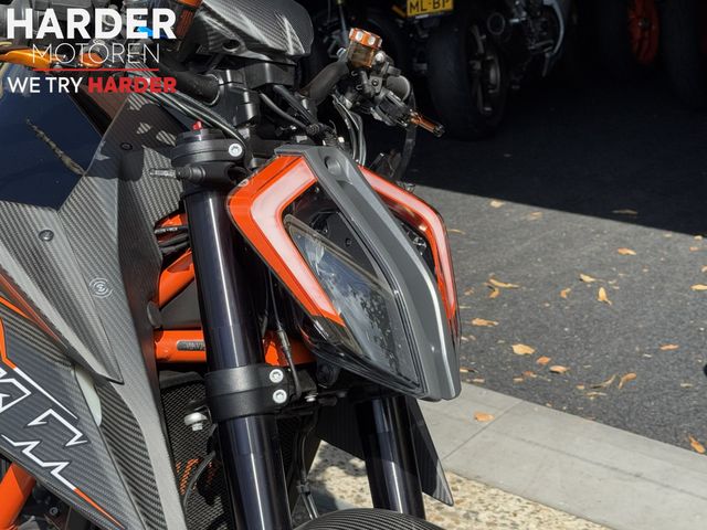ktm - 1290-super-duke-r