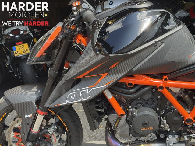 ktm - 1290-super-duke-r