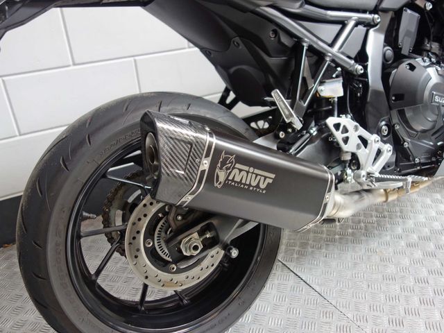 suzuki - gsx-8s