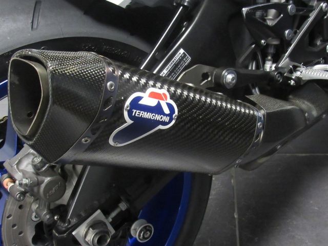 yamaha - yzf-r1
