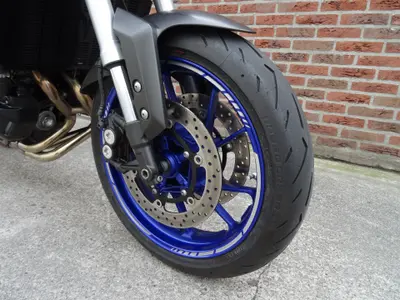 YAMAHA MT 09 – foto 3