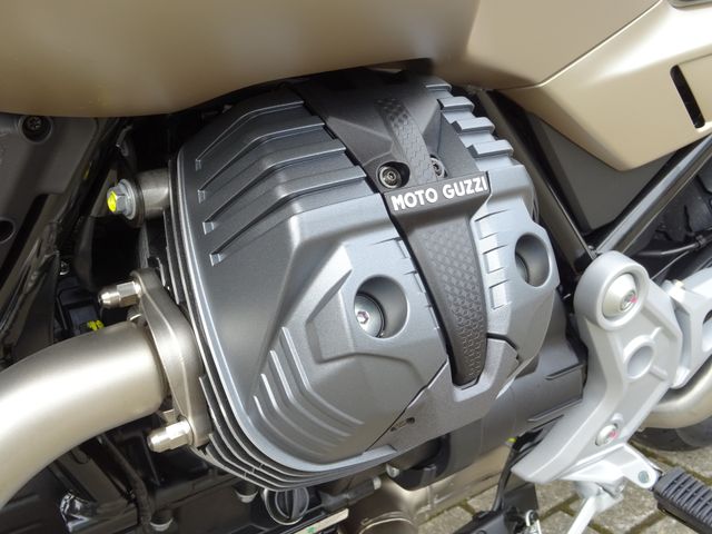 moto-guzzi - v-85-tt-travel