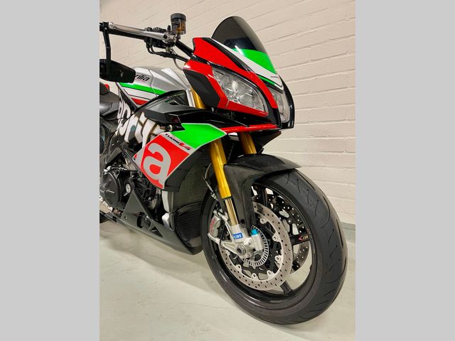 aprilia - tuono--v4-1100-factory