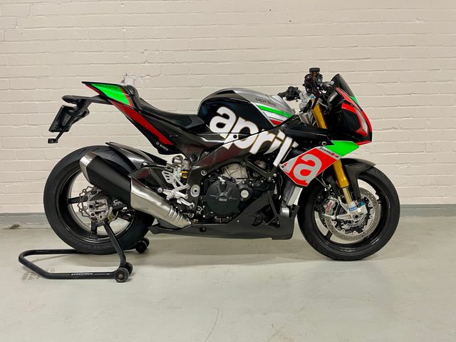 aprilia - tuono--v4-1100-factory