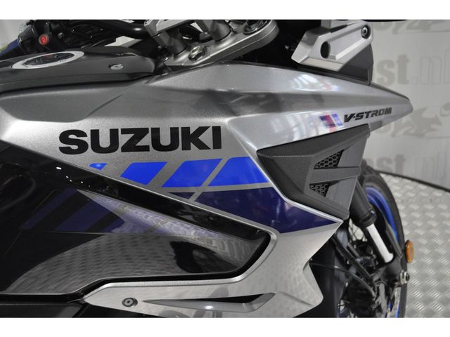 suzuki - v-strom-1050-xt
