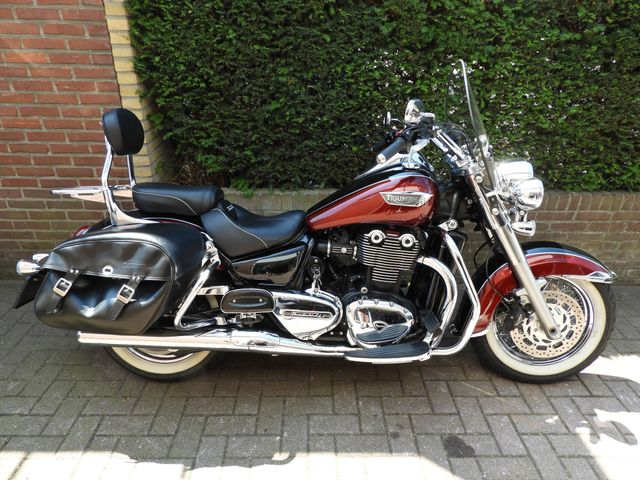 triumph - thunderbird-lt-abs