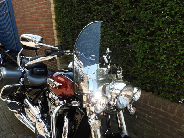 triumph - thunderbird-lt-abs