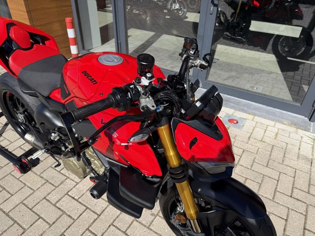 ducati - streetfighter-v4s