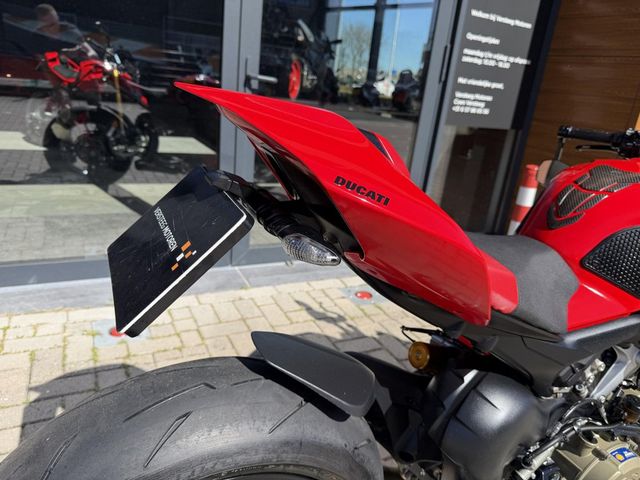 ducati - streetfighter-v4s