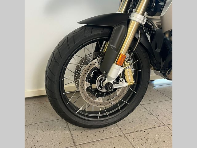 bmw - r-1200-gs-lc