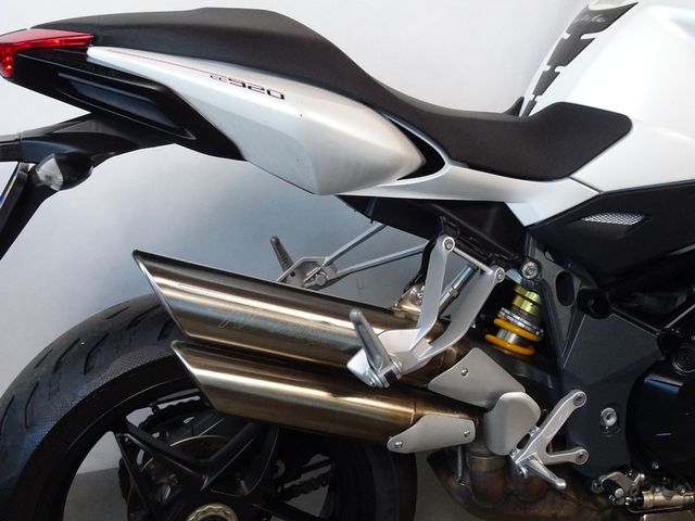 mv-agusta - brutale-920