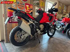 MV Agusta Enduro Veloce 2024 nieuw – foto 11 van 22