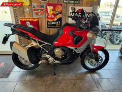 MV Agusta Enduro Veloce 2024 nieuw – foto 13 van 22