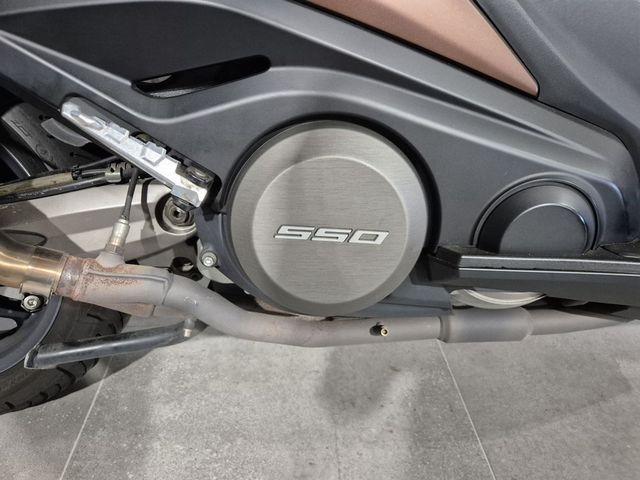 kymco - ak-550