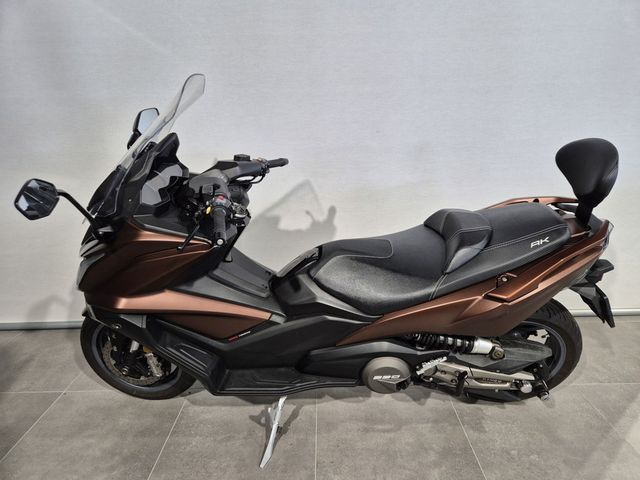 kymco - ak-550