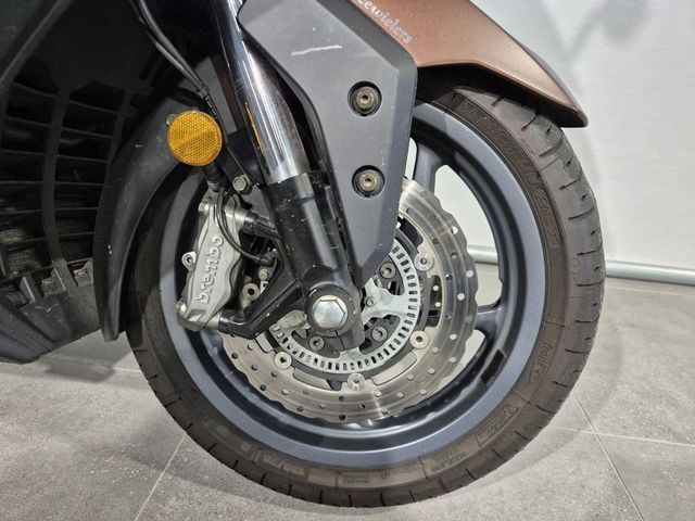kymco - ak-550