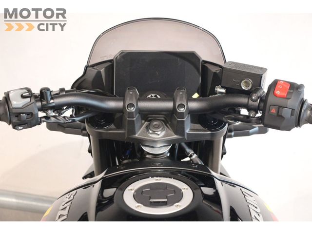 suzuki - gsx-8tt