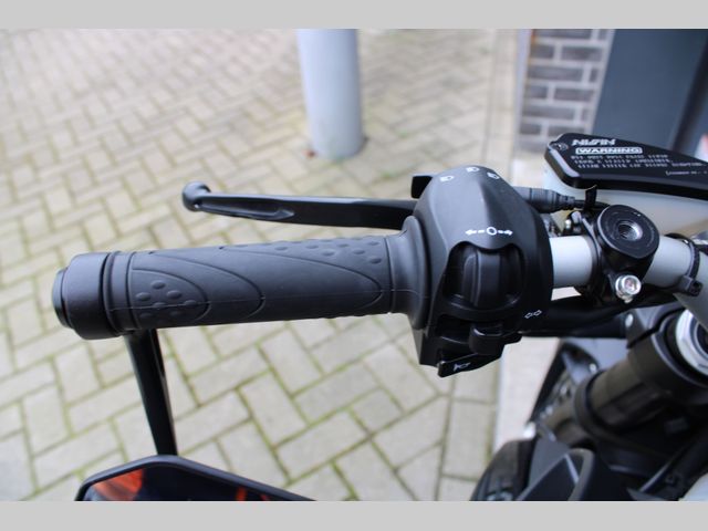 mv-agusta - brutale-800-rr