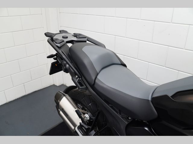 bmw - r-1300-gs-triple-black