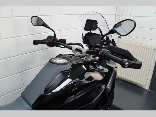 bmw - r-1300-gs-triple-black