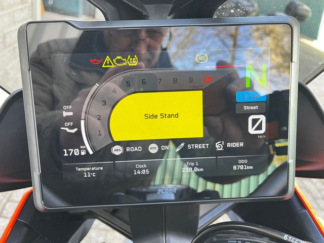 ktm - 1290-super-duke-gt