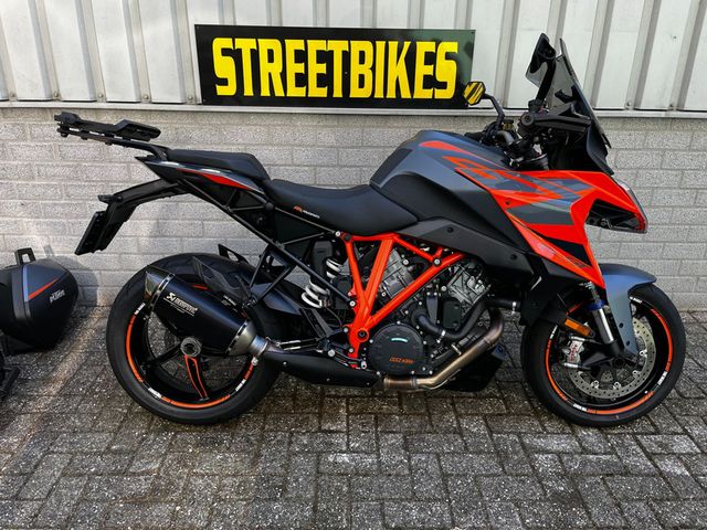 ktm - 1290-super-duke-gt
