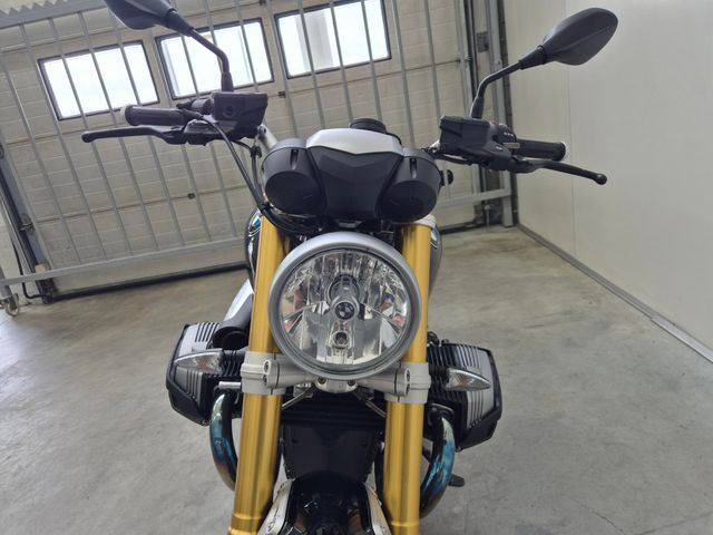 bmw - r-nine-t