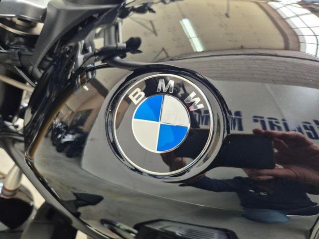 bmw - r-nine-t