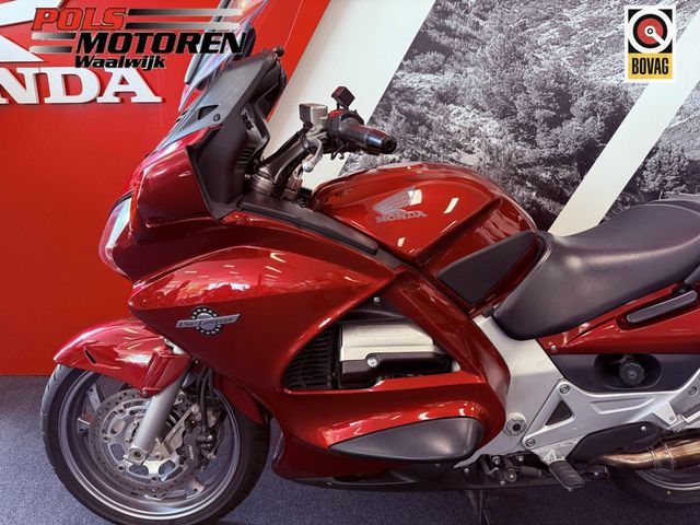 honda - st-1300-pan-european-abs