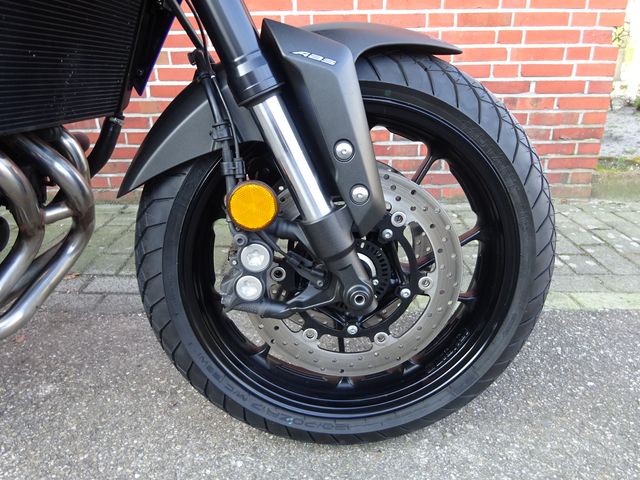 yamaha - tracer-900-abs